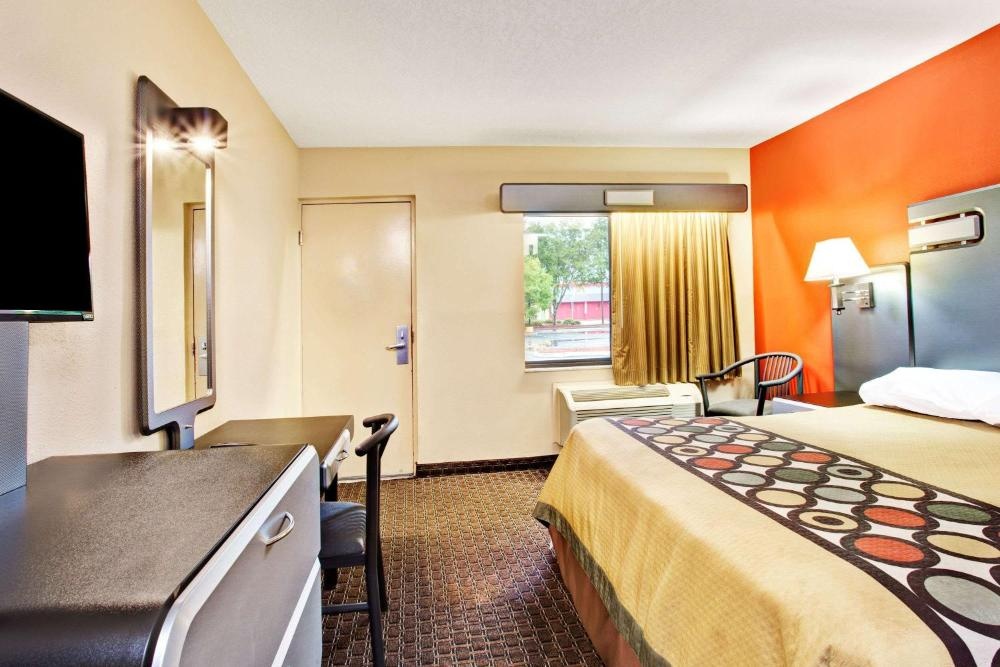 Super 8 By Wyndham Kissimmee Maingate Orlando Area